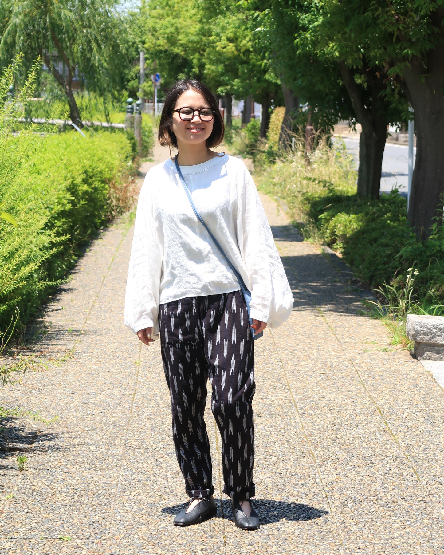 うなぎの寝床 現代風 MONPE　矢絣