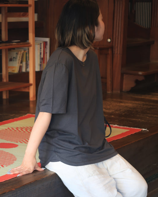 yohaku オーガニックコットンシルク Tシャツ チャコール